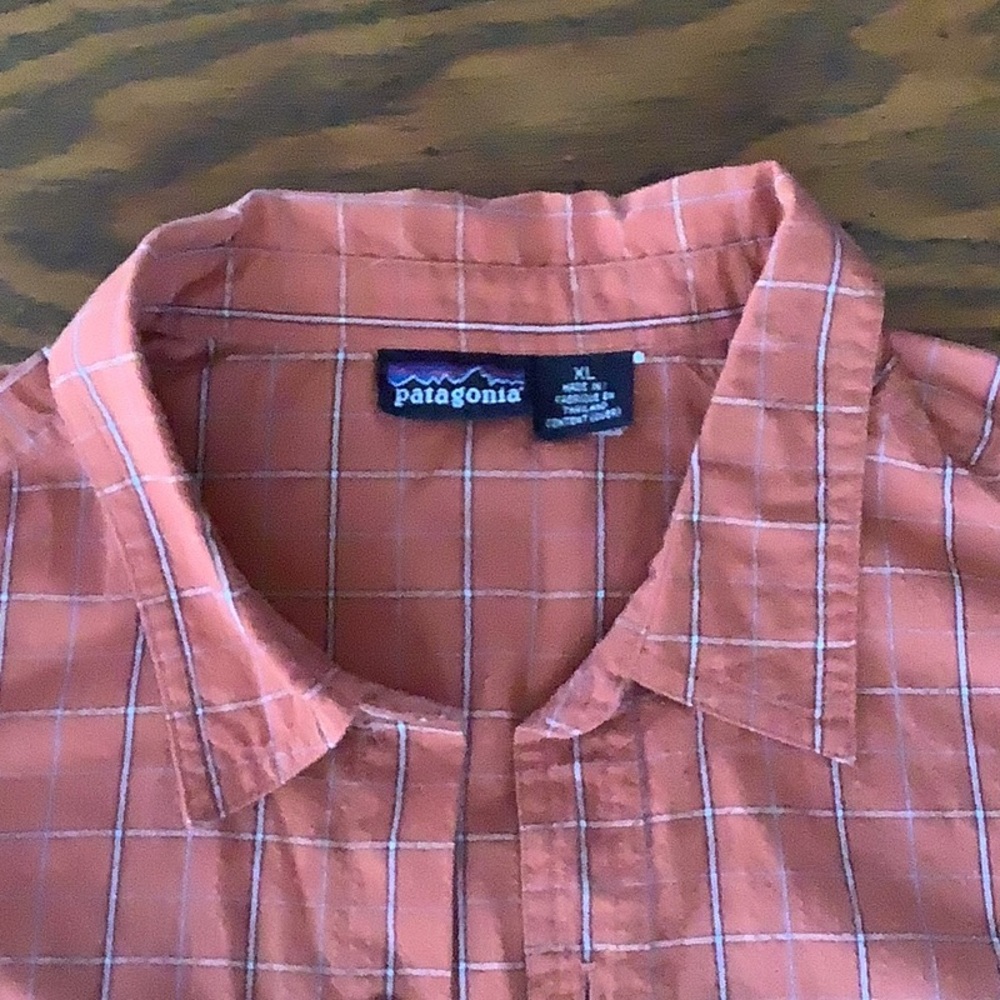 Patagonia XL men’s shirt sleeve shirt